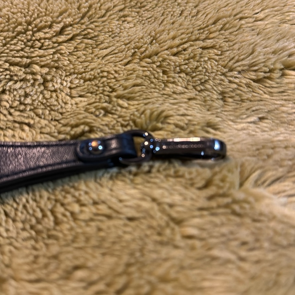 Michael Kors Green Key Chain Or Bag Charm With A Few Scratches - Picture 4 of 6